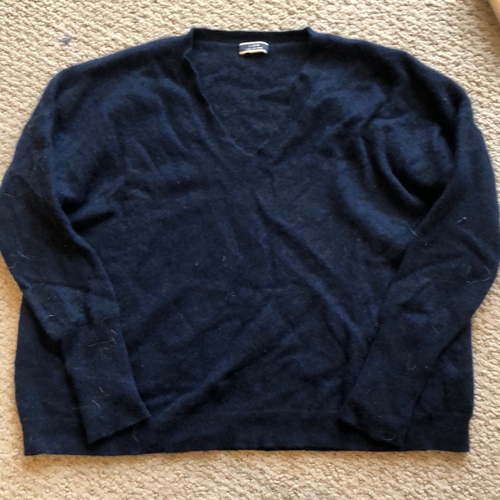 J Crew collection cashmere boyfriend v neck sz small